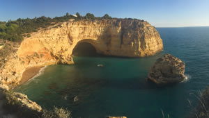 Excursions en bateau sur les falaises